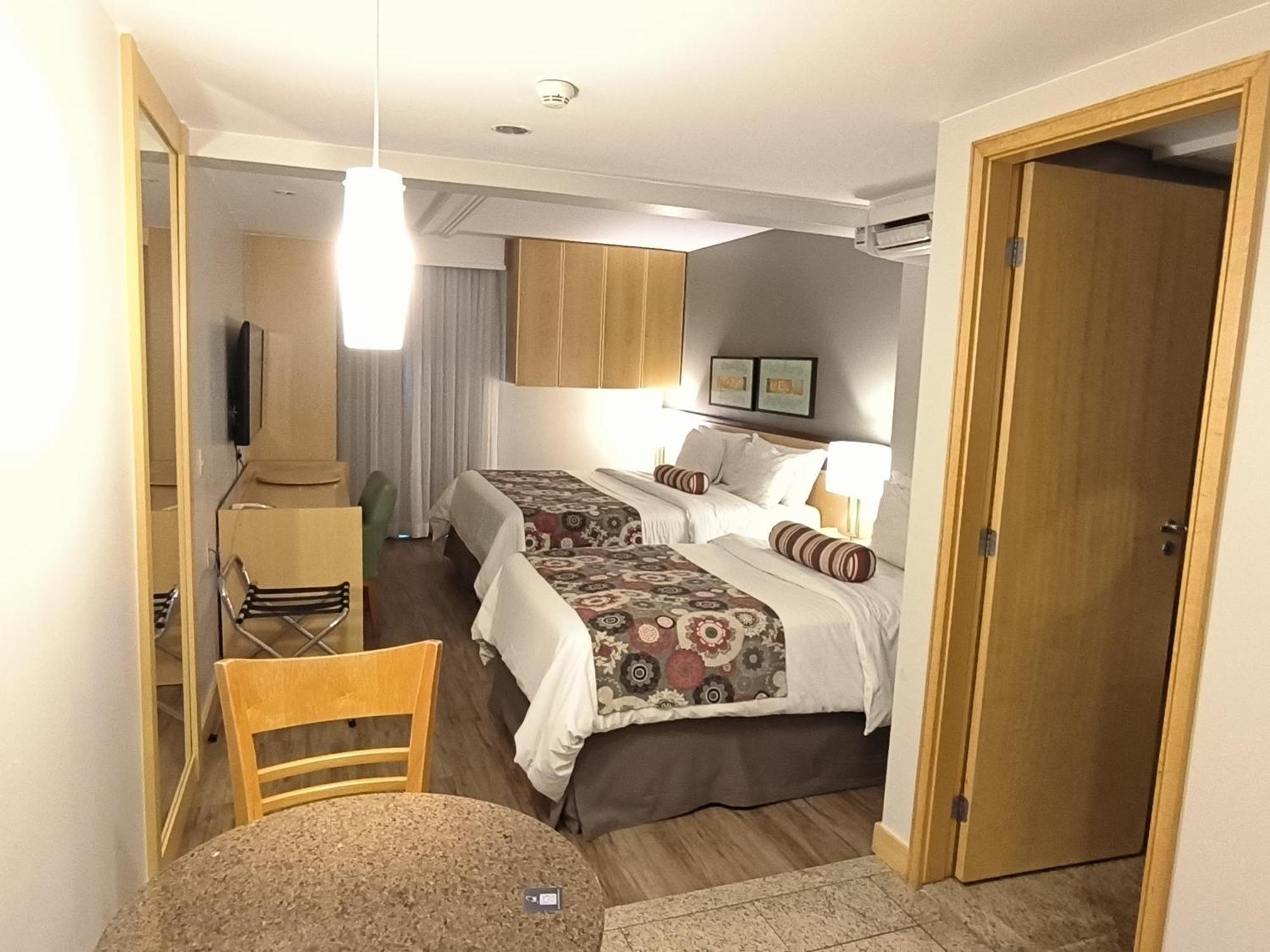 Raridade!!! - Flat De Alto Padrao - Excelente Atendimento - Otimo Preco - Cama King Size - Limpeza Diaria Gratuita - Condominio Do Hotel Lets Idea 巴西利亚 外观 照片